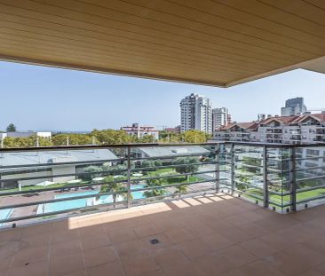 Apartment T4 in Cascais e Estoril, Cascais - Photo 1