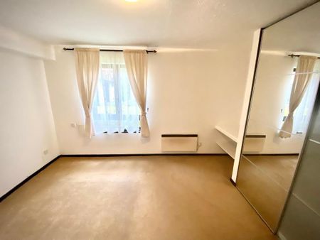 1 bedroom ground floor flat to rent - Photo 2