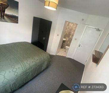 1 bedroom in a house share to rent - Photo 3
