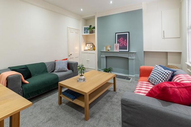 5 bedroom terraced house to rent - Photo 1