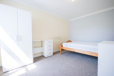 11a Exeter Road - Photo 3