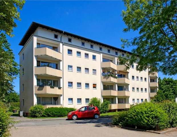 Hier steigt Ihnen keiner auf`s Dach! Shicke 3-Zimmer-Wohnung in mit Balkon Ahlen - Photo 1