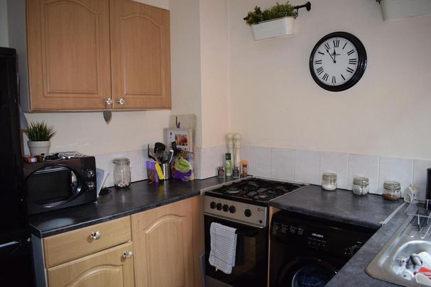 2 bedroom terraced house to rent - Photo 1