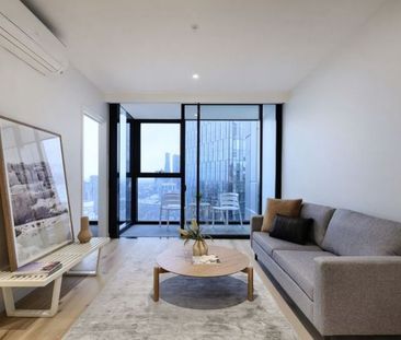 MODERN 2-BEDROOM APARTMENT IN THE HEART OF SOUTHBANK | UNFURNISHED | NO PARKING - Photo 1