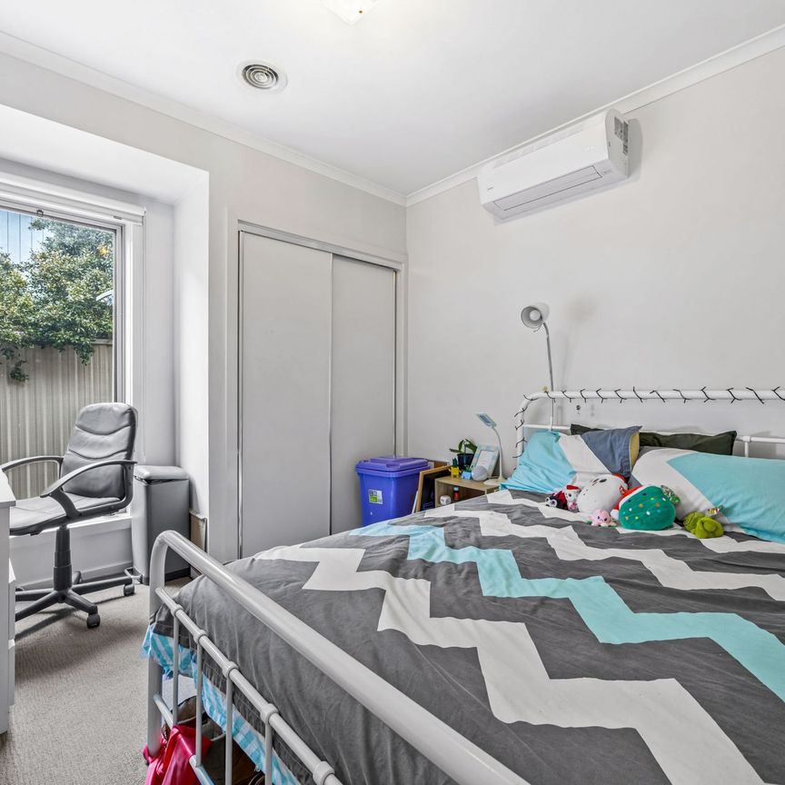 16 Creekstone Drive, Alfredton - Photo 1