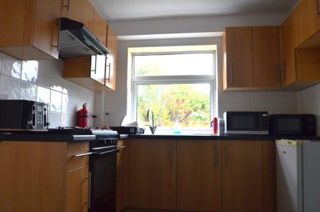 0 bedroom Property to rent - Photo 5