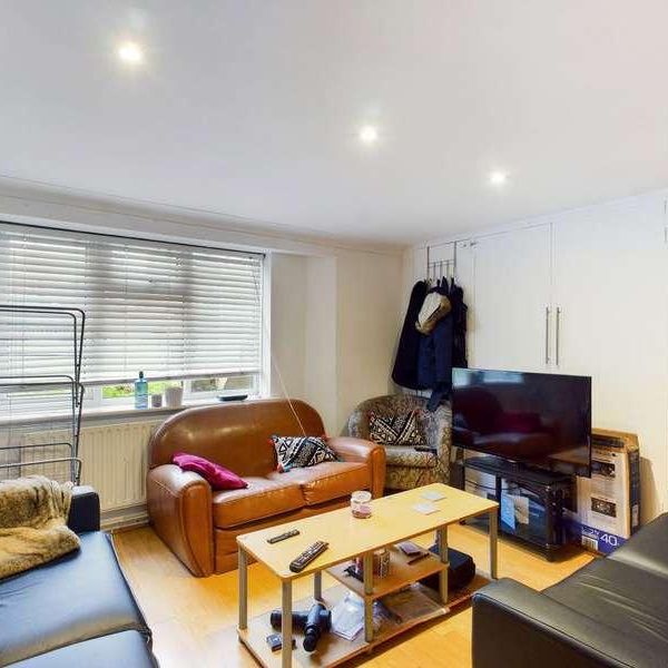 Clarendon Road, Hove, BN3 - Photo 1