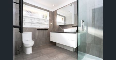 Immaculate Family Home in Quiet Court Location - Photo 3