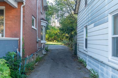 For Lease - 63 Highland Road Unit# Upper, Kitchener, Ontario - Photo 5