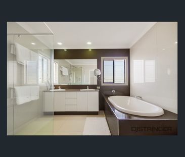 2/35 Binya Avenue, Coolangatta, Qld 4225 - Photo 5