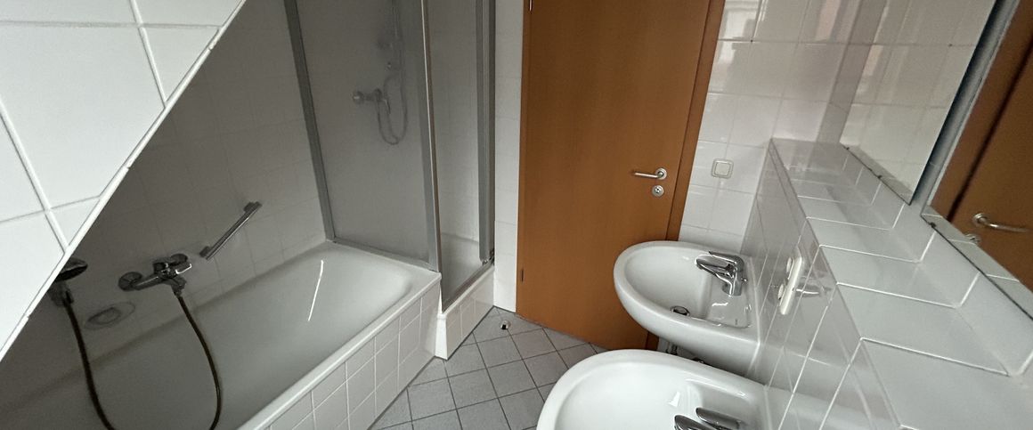 Helle 3-Raumwohnung im Herzen der Stadt ! - Foto 1