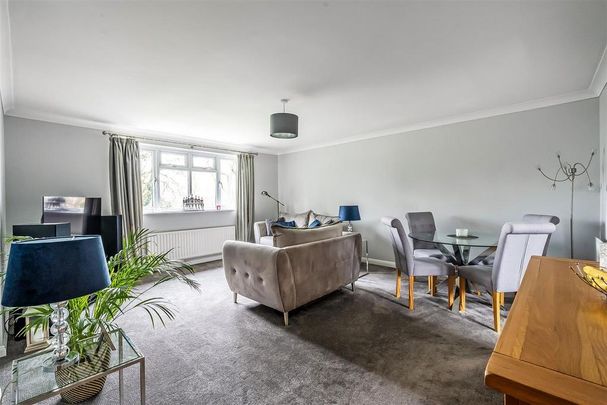 2 bedroom maisonette to rent - Photo 1