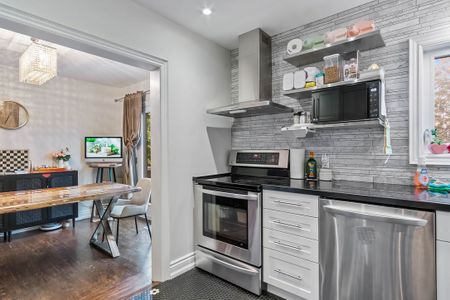 For Lease - 561 Wingrove Crescent, Oakville, Ontario - Photo 4