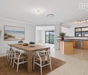 Spacious Family Living & Relax by the Pool this summer! - Photo 3