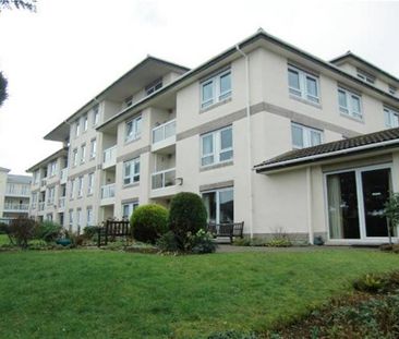 1 bedroom retirement property to rent - Photo 6