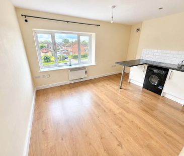 1 bedroom apartment to rent Clifton Drive, Northwich, CW9 - Photo 2