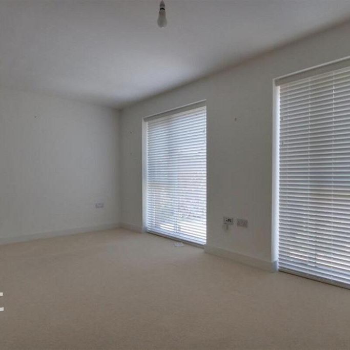 4 bedroom townhouse to rent - Photo 1