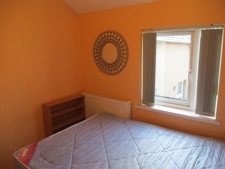 3 Great Apartments ~ 8 Bedrooms, 34 Magdala Street, Queens Quarter, Belfast - Photo 3