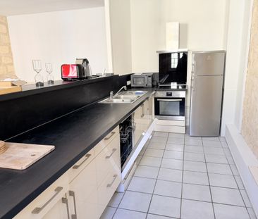 Location Appartement 3 pièces 90m² BORDEAUX 33000 - Photo 3