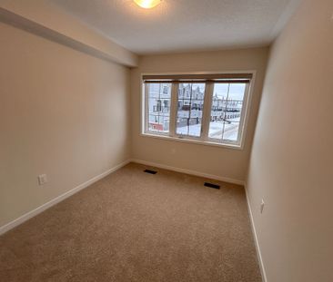 For Lease - 9 Radium Common, Cambridge, Ontario - Photo 6