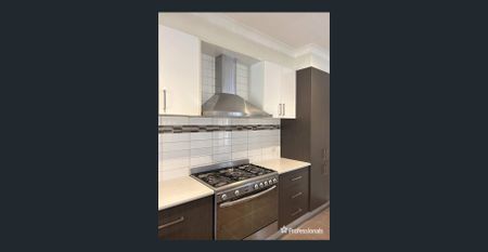 Charming 5-Bedroom Family Home in Cairnlea - 240 Station Road - Photo 5