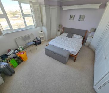 3 bedroom apartment to rent - Photo 6