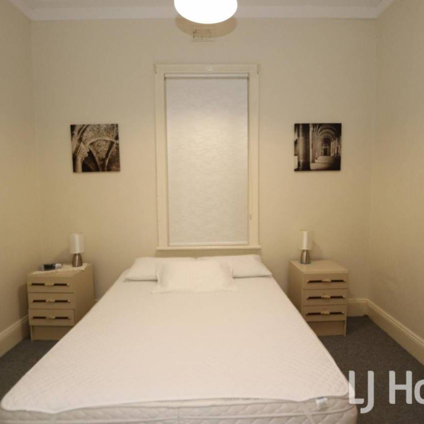 Fully-Furnished Modern Apartment In CBD - Photo 1