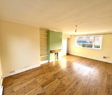 3 bedroom semi-detached house to rent - Photo 4