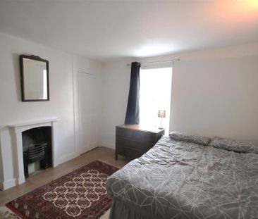 2 bedroom end of terrace house to rent - Photo 5