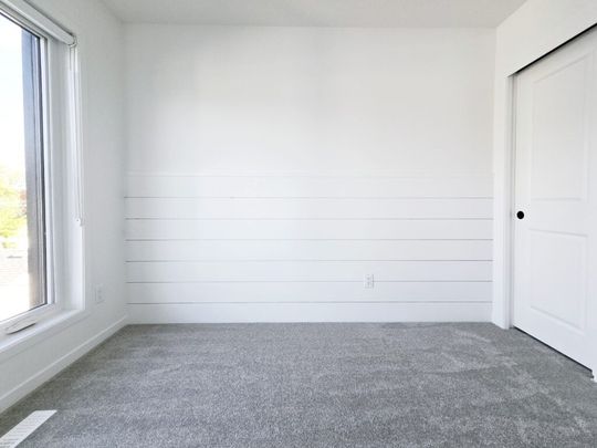 Edmonton Unfurnished duplex Rental in Spruce Avenue - Modern 3-Bed Main Floor Duplex Steps from NAIT & Transit! - Photo 1