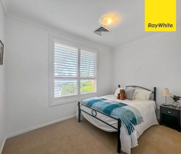 Waterside Well-appointed Home - Photo 3