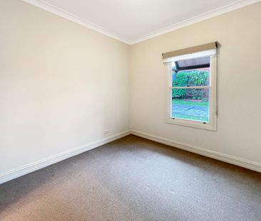Low maintenance living in prime location - Photo 6