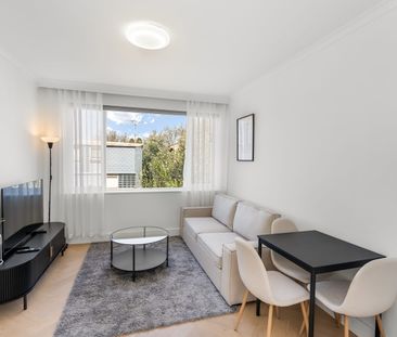 "Sanctuary in the Heart of Prahran" FULLY FURNISHED - Photo 1