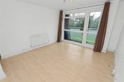 Red Road, Borehamwood - Photo 5