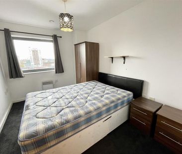 2 bedroom apartment to rent - Photo 4