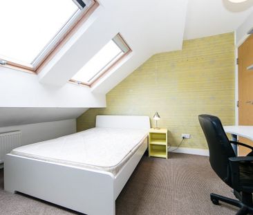 Burchett Grove, Woodhouse, Leeds - Photo 4