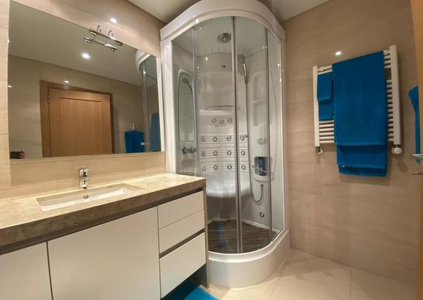 4 Bedroom Apartment with parking, Telheiras, Lisboa
