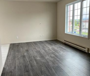 Superbe logement bien situé à Lévis - Photo 1