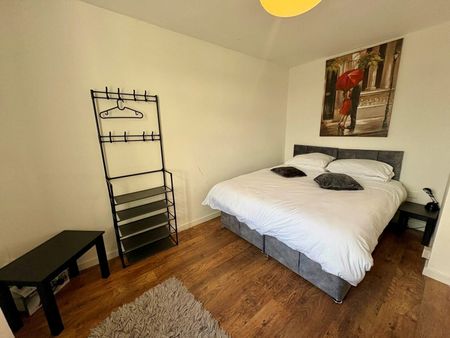 Fairwater Road, Cardiff, Llandaff - Photo 4