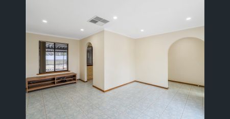 Spacious Family Living with Large Outdoor Undercover Area - Photo 2