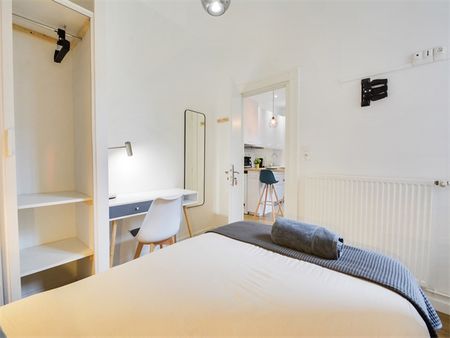 Location Appartement 1 pièce 9m² - Photo 4