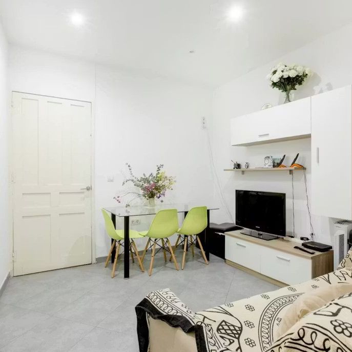 Calle del Divino Pastor, Madrid, Community of Madrid 28004 - Foto 1