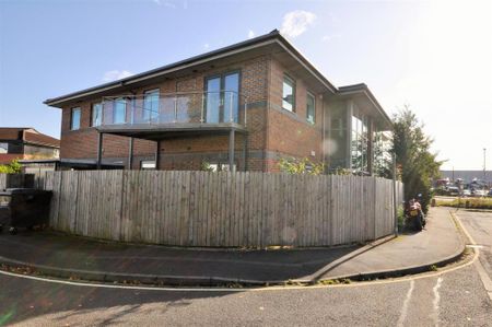 Endeavour House, George Cayley Drive, York - Photo 4