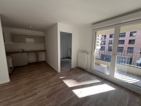 location Appartement T3 DE 69.7m² À BOBIGNY - Photo 3