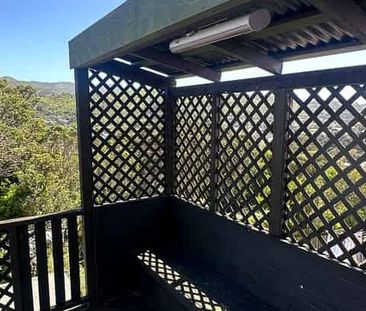 3+1 bedroom house in Island Bay - Photo 4