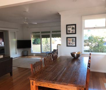 Three Bedroom Home with a Large Backyard - Photo 2