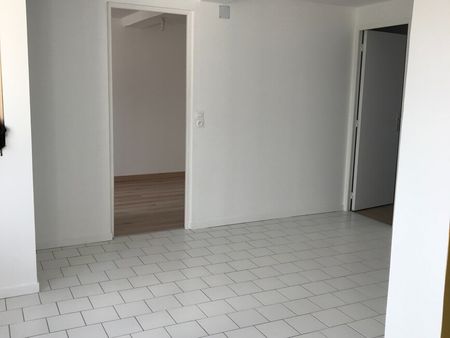 Bel Appartement entiérement rénové - Photo 3