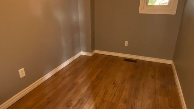 294 Pittsburgh Ave [Available from 1st April] - Photo 1