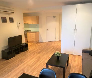 SPACIOUS 2 BEDROOM 2 BATHROOM UNFURNISHED APARTMENT IN THE TOWER AP... - Photo 3