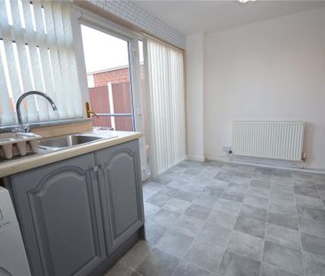 3 bedroom terraced house to rent - Photo 4